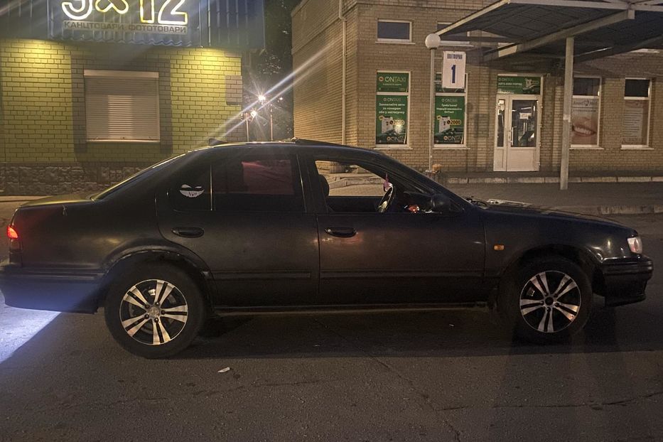 Продам Nissan Maxima 1995 года в г. Терновка, Днепропетровская область