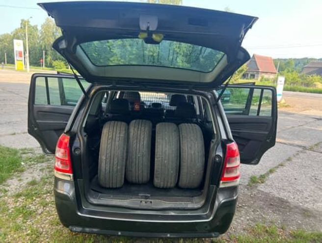 Продам Opel Zafira 2009 года в г. Коломыя, Ивано-Франковская область
