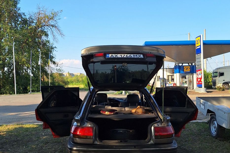 Продам Toyota Corolla 1989 года в г. Первомайский, Харьковская область
