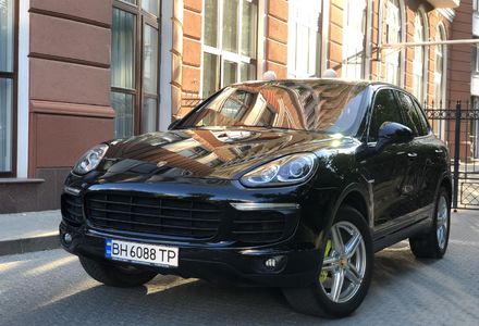 Продам Porsche Cayenne -Hybrid.3.0 Plugin. 2016 года в Одессе