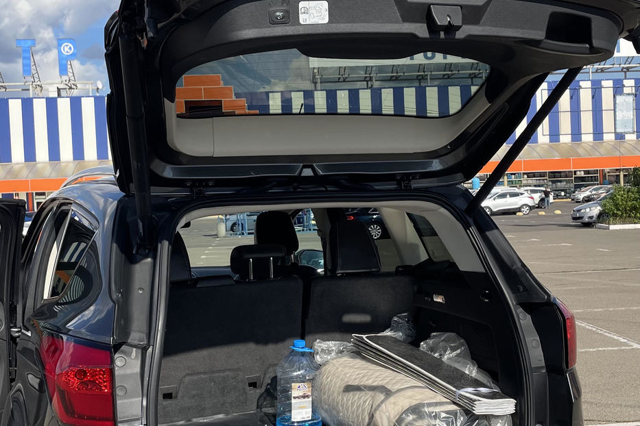 Продам Ford Escape TITANIUM 4WD 2019 года в г. Кривой Рог, Днепропетровская область