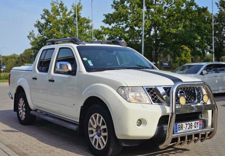 Продам Nissan Navara 2011 года в Харькове