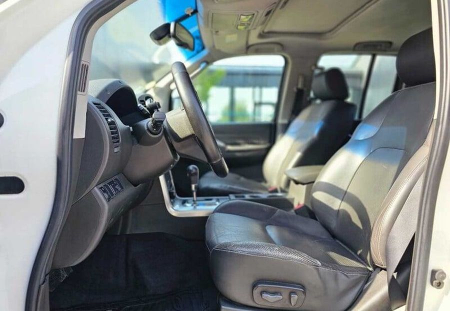 Продам Nissan Navara 2011 года в Харькове