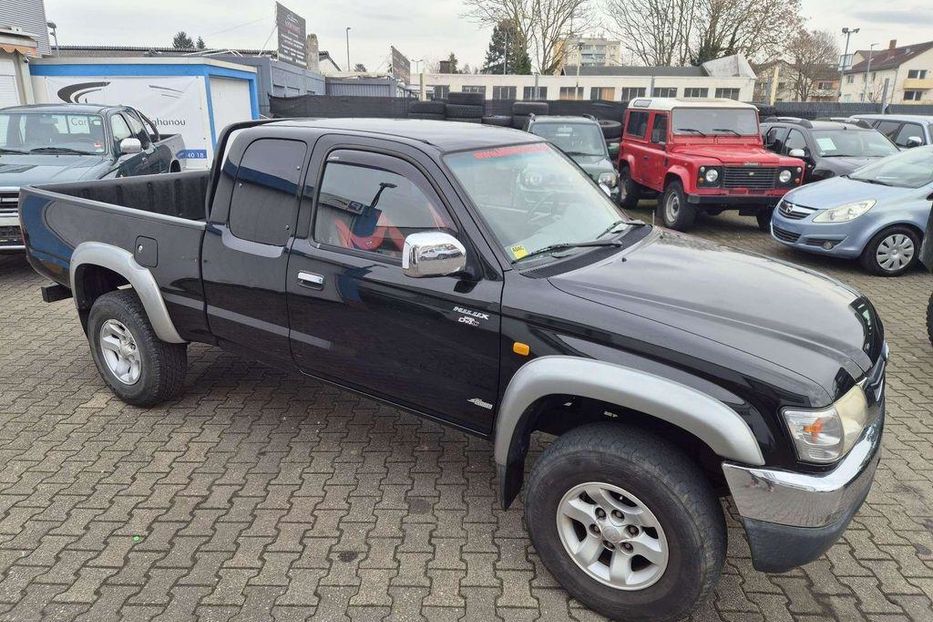 Продам Toyota Hilux 2004 года в г. Краматорск, Донецкая область