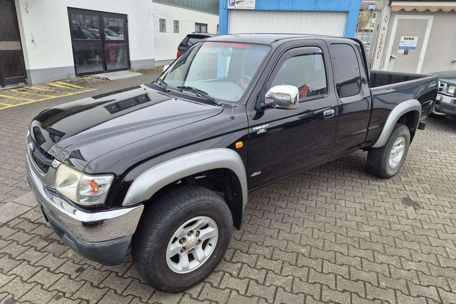 Продам Toyota Hilux 2004 года в г. Краматорск, Донецкая область