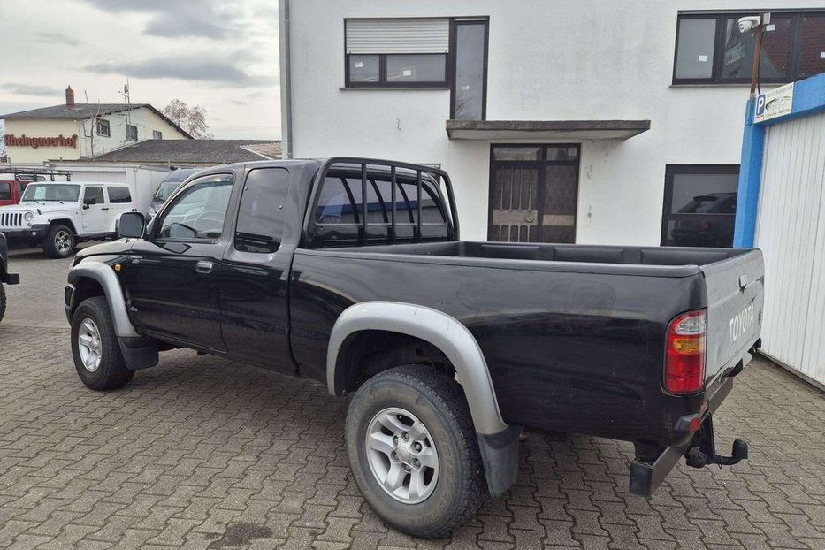 Продам Toyota Hilux 2004 года в г. Краматорск, Донецкая область