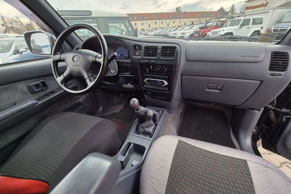 Продам Toyota Hilux 2004 года в г. Краматорск, Донецкая область