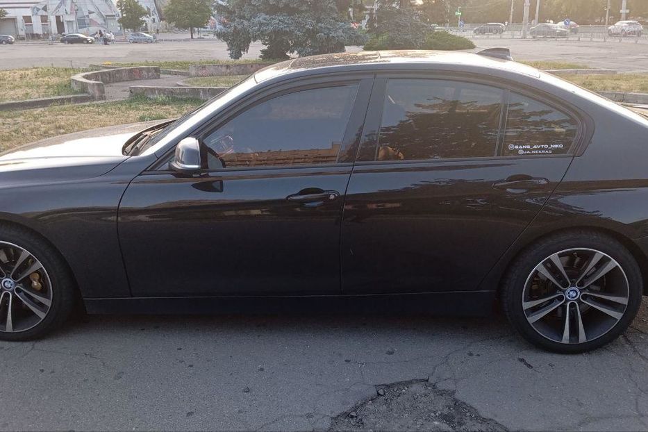 Продам BMW 335 2012 года в Днепре