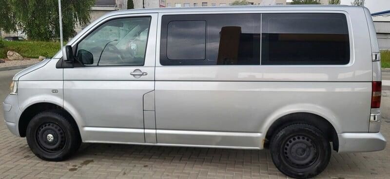 Продам Volkswagen T5 (Transporter) пасс. 2004 года в Харькове