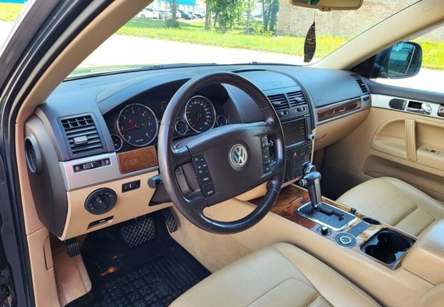 Продам Volkswagen Touareg 2007 года в Донецке