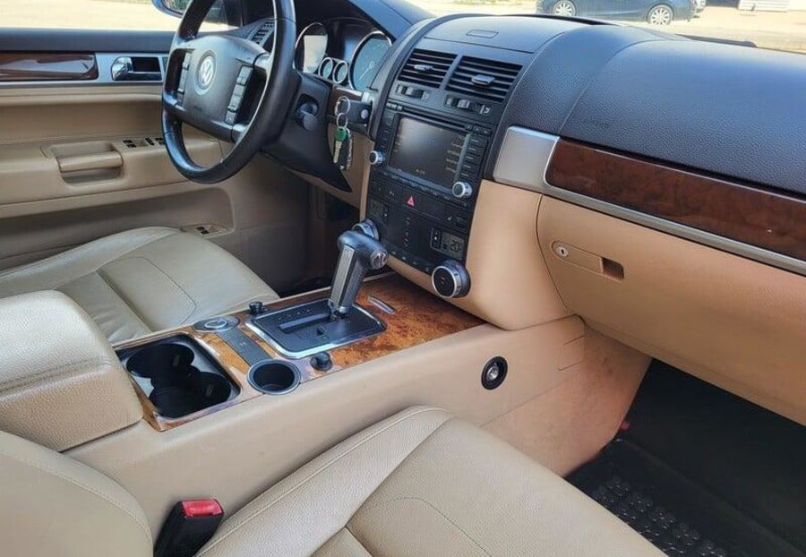 Продам Volkswagen Touareg 2007 года в Донецке
