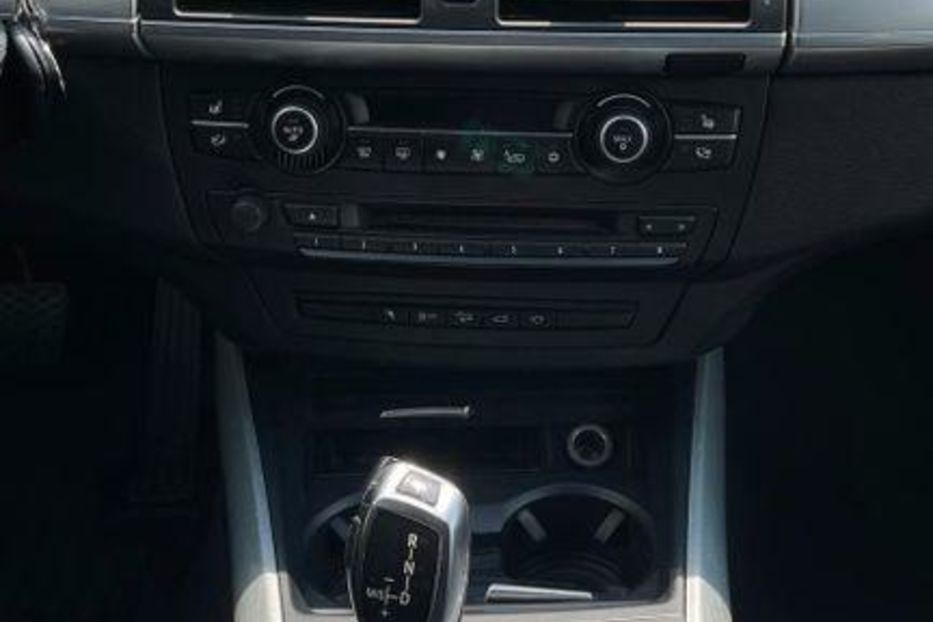 Продам BMW X5 2011 года в Днепре