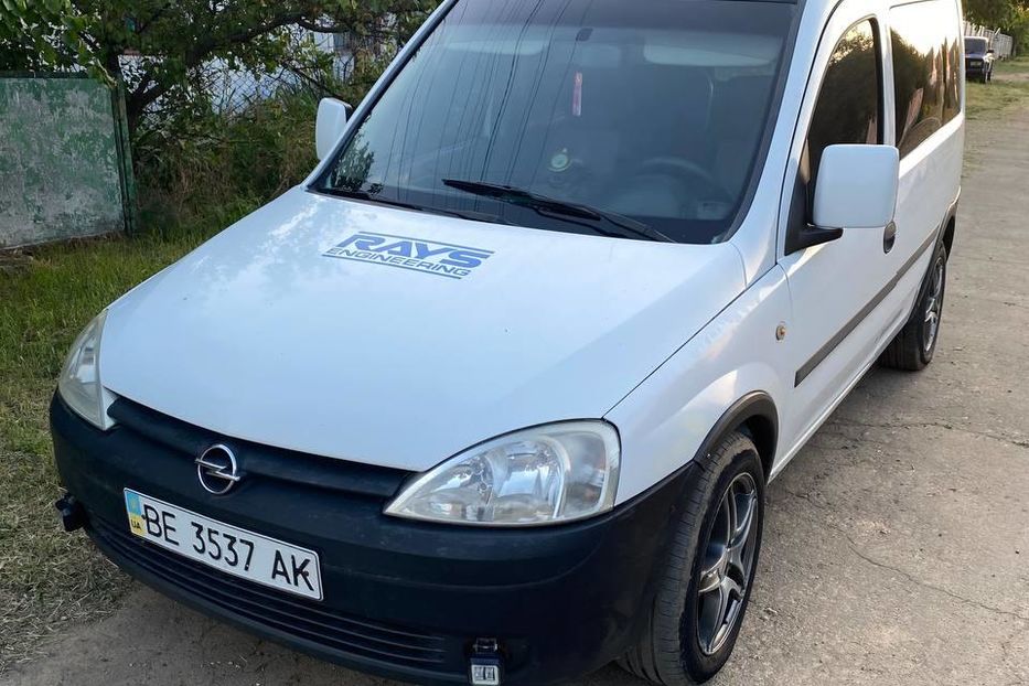 Продам Opel Combo пасс. Базова 2005 года в Николаеве
