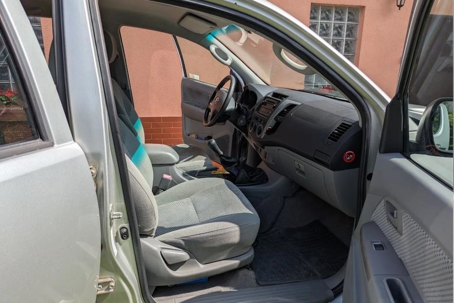 Продам Toyota Hilux 2008 года в г. Краматорск, Донецкая область