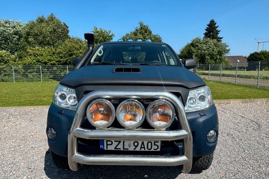 Продам Toyota Hilux 2010 года в Сумах