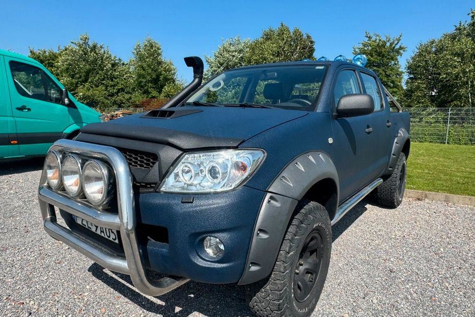Продам Toyota Hilux 2010 года в Сумах
