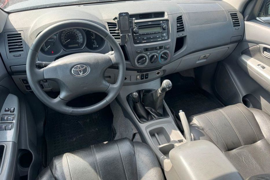 Продам Toyota Hilux 2010 года в Сумах