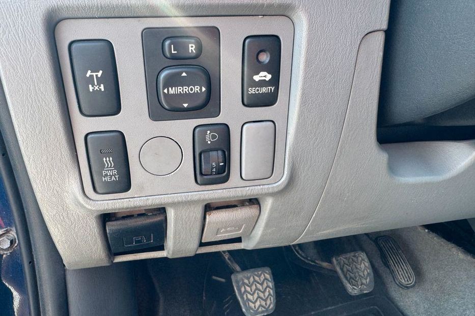 Продам Toyota Hilux 2010 года в Сумах