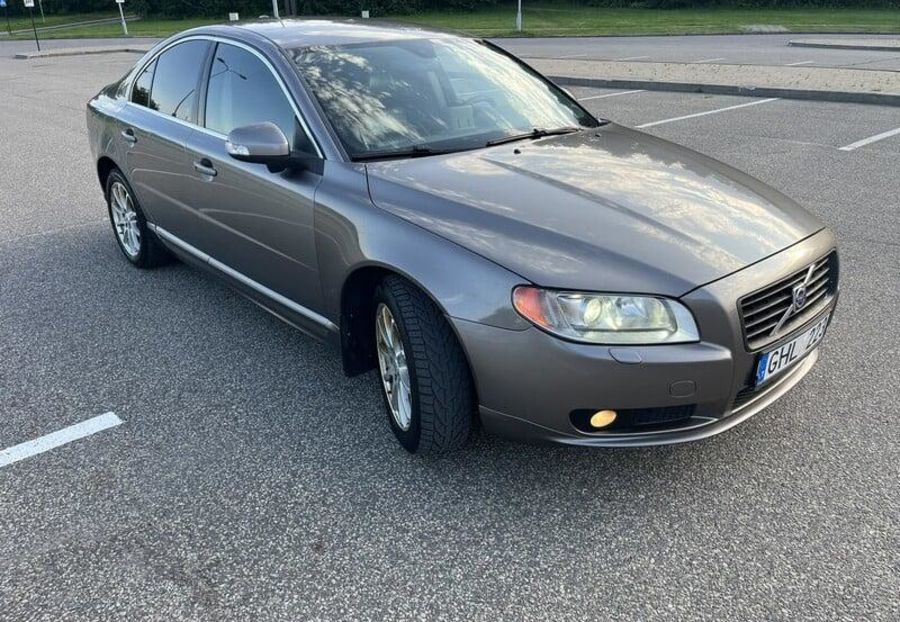 Продам Volvo V40 2007 года в г. Донецкое, Донецкая область