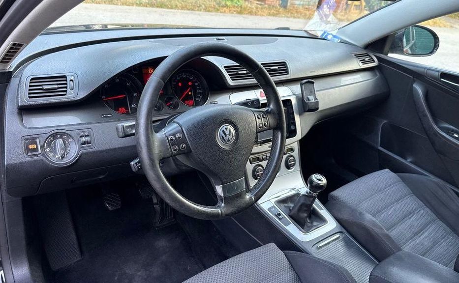 Продам Volkswagen Passat B6 2004 года в Киеве
