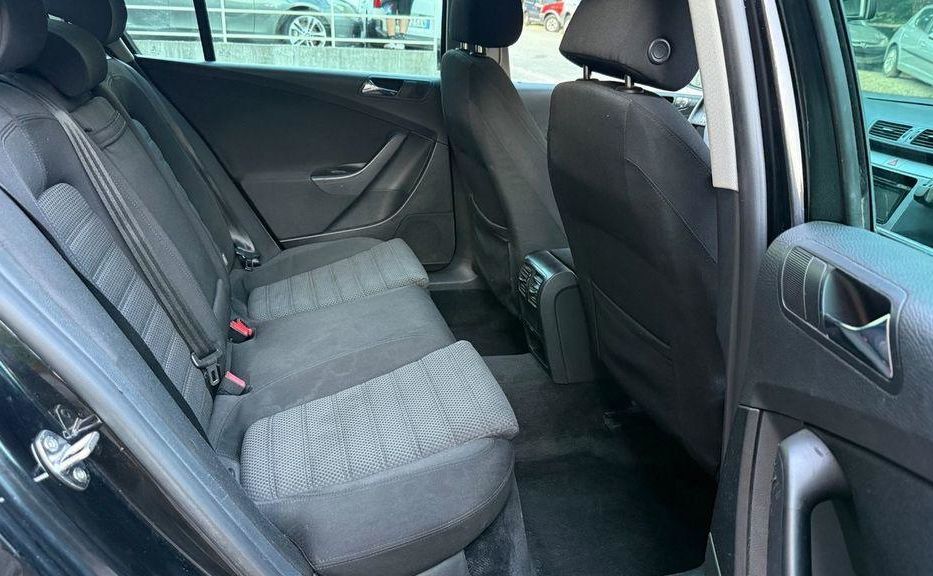 Продам Volkswagen Passat B6 2004 года в Киеве