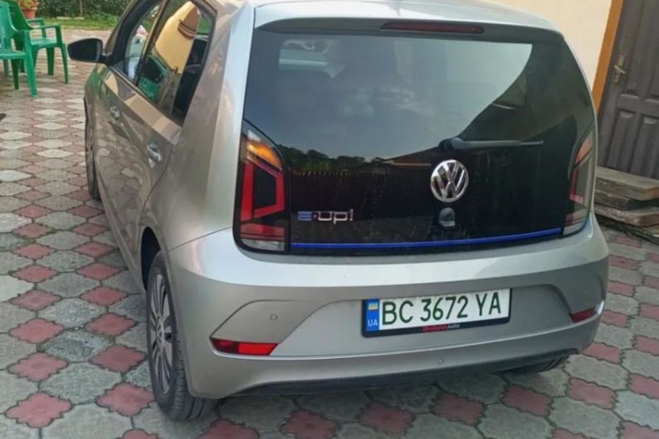 Продам Volkswagen Up 2018 года в Луцке