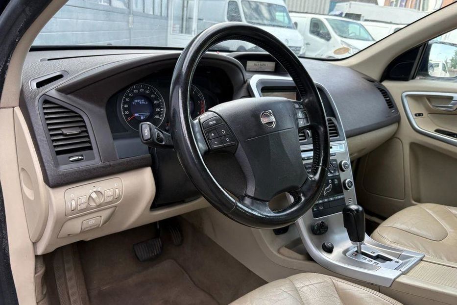 Продам Volvo XC60 2010 года в Сумах