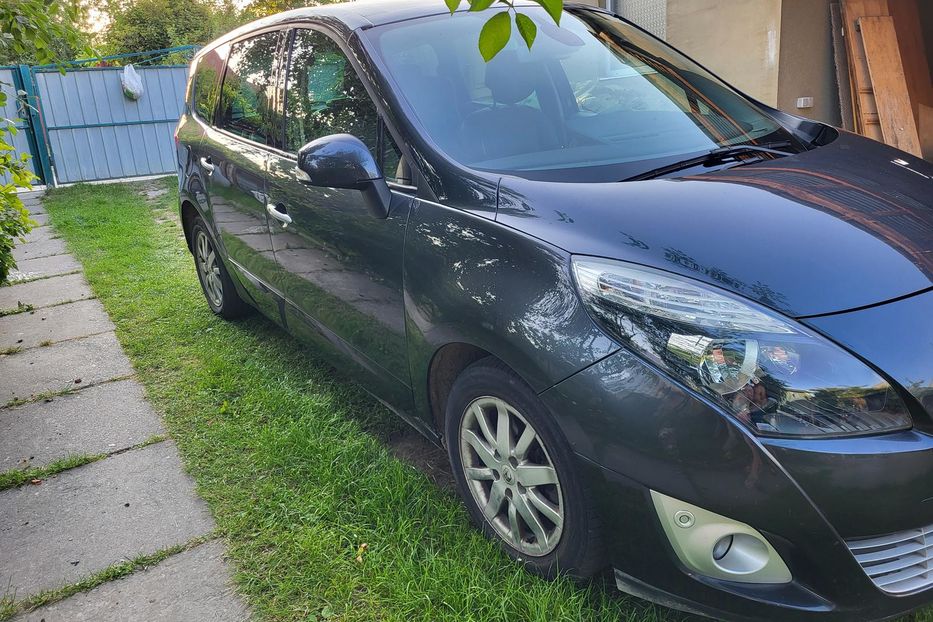 Продам Renault Grand Scenic 2011 года в Львове