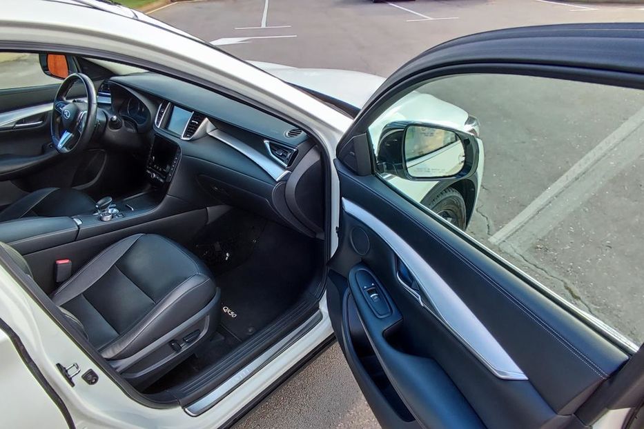 Продам Infiniti QX50 Infiniti QX50 AWD Luxe Proacti 2018 года в Киеве