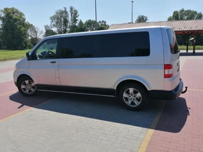 Продам Volkswagen T5 (Transporter) пасс. 2004 года в Сумах