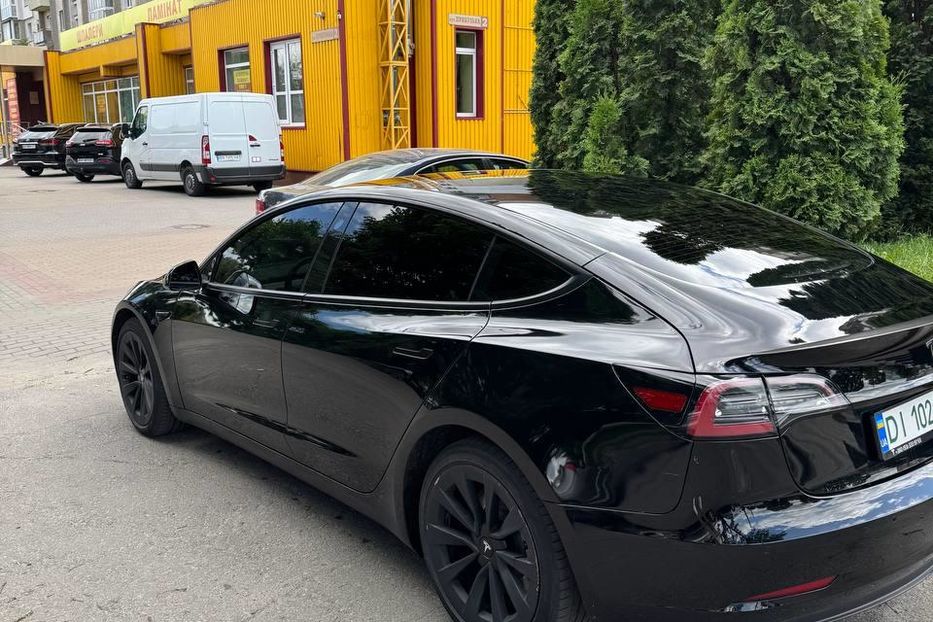 Продам Tesla Model 3 Long Range dual motor 2022 года в Хмельницком