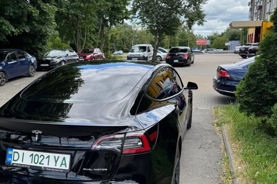 Продам Tesla Model 3 Long Range dual motor 2022 года в Хмельницком