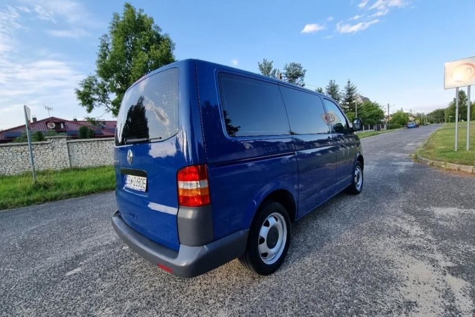 Продам Volkswagen T5 (Transporter) пасс. 2005 года в Николаеве