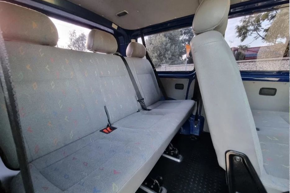 Продам Volkswagen T5 (Transporter) пасс. 2005 года в Николаеве