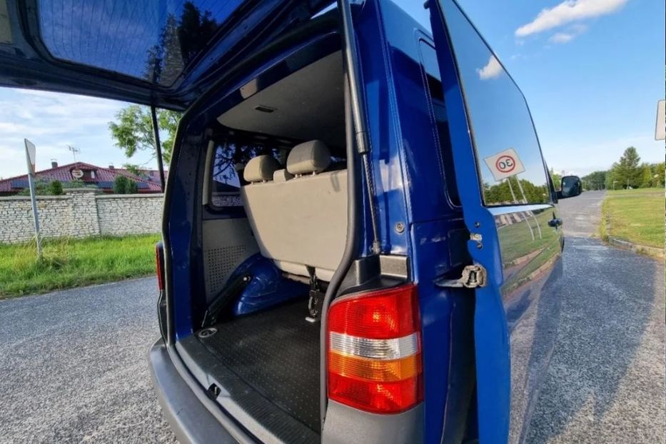 Продам Volkswagen T5 (Transporter) пасс. 2005 года в Николаеве