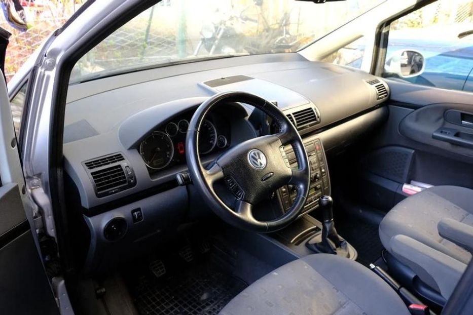 Продам Volkswagen Sharan 2003 года в Днепре