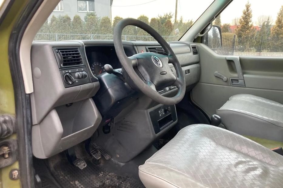 Продам Volkswagen T4 (Transporter) пасс. 2002 года в г. Иваничи, Волынская область