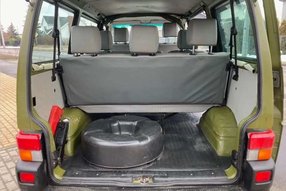 Продам Volkswagen T4 (Transporter) пасс. 2002 года в Запорожье