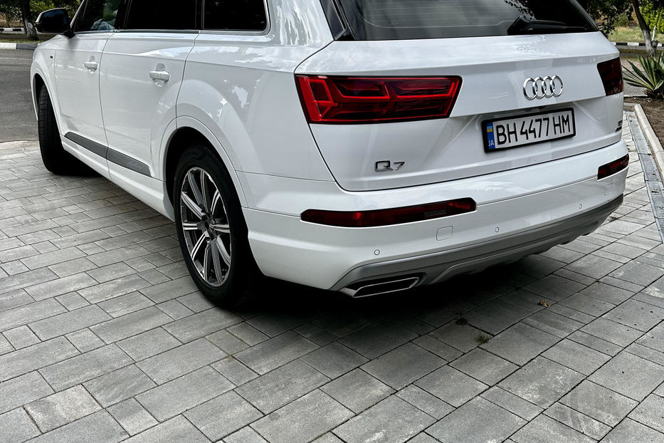 Продам Audi Q7 S line 2018 года в Одессе