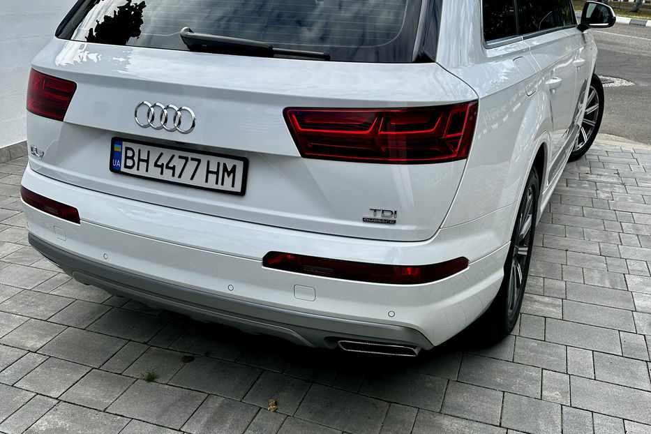 Продам Audi Q7 S line 2018 года в Одессе