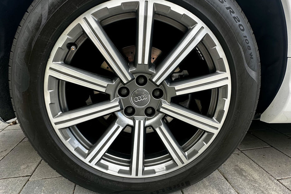 Продам Audi Q7 S line 2018 года в Одессе
