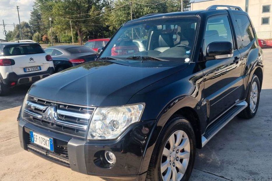 Продам Mitsubishi Pajero 2010 года в Одессе