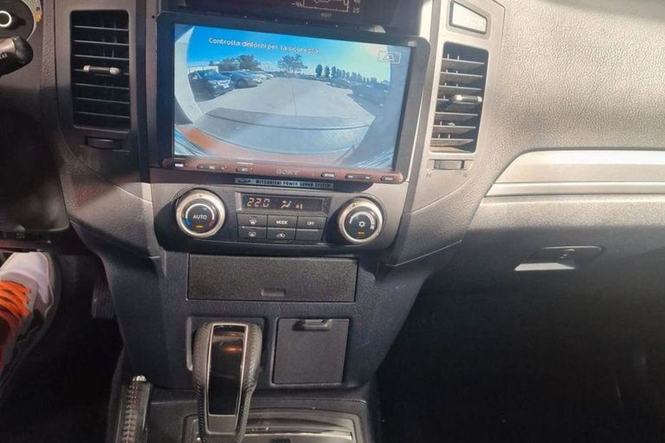 Продам Mitsubishi Pajero 2010 года в Одессе