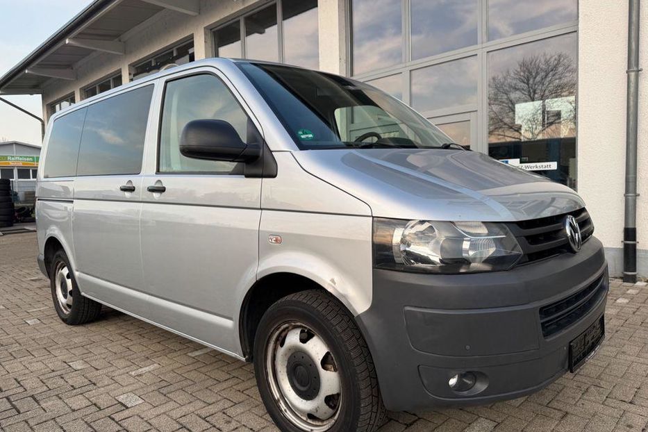 Продам Volkswagen T5 (Transporter) пасс. 2010 года в Херсоне