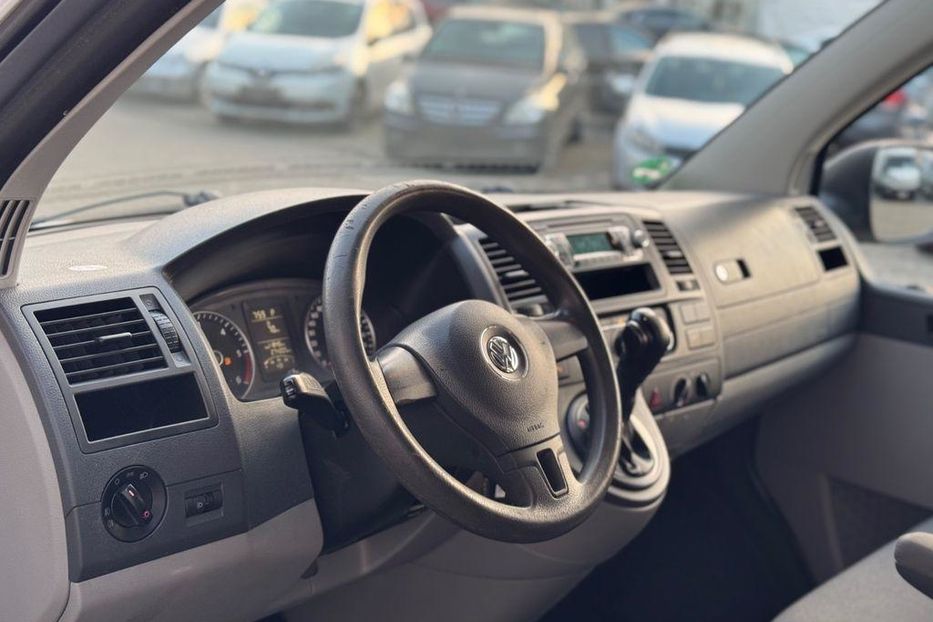 Продам Volkswagen T5 (Transporter) пасс. 2010 года в Херсоне