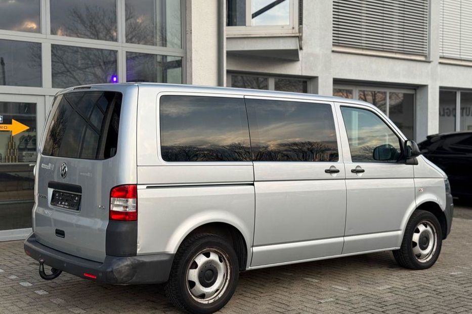 Продам Volkswagen T5 (Transporter) пасс. 2010 года в Херсоне