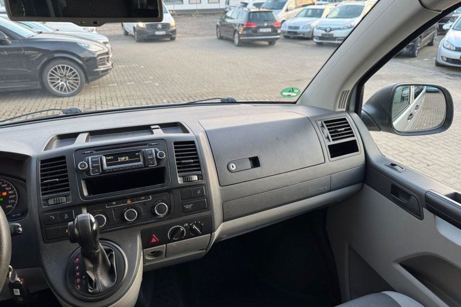 Продам Volkswagen T5 (Transporter) пасс. 2010 года в Херсоне