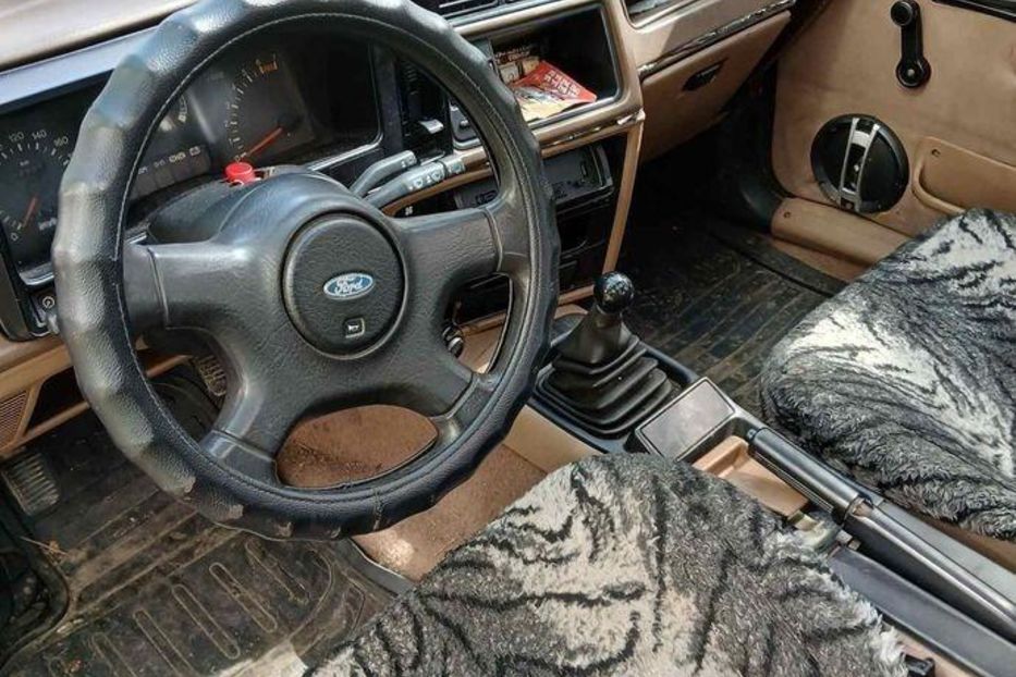 Продам Ford Sierra хатчбек 1987 года в Киеве