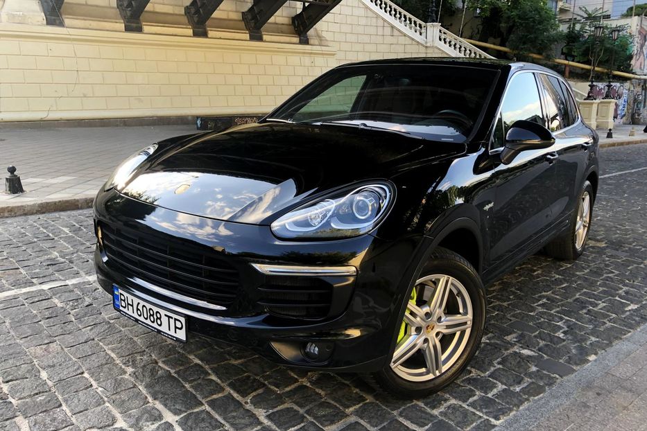 Продам Porsche Cayenne Plug-in Hybrid. 2016 года в Одессе