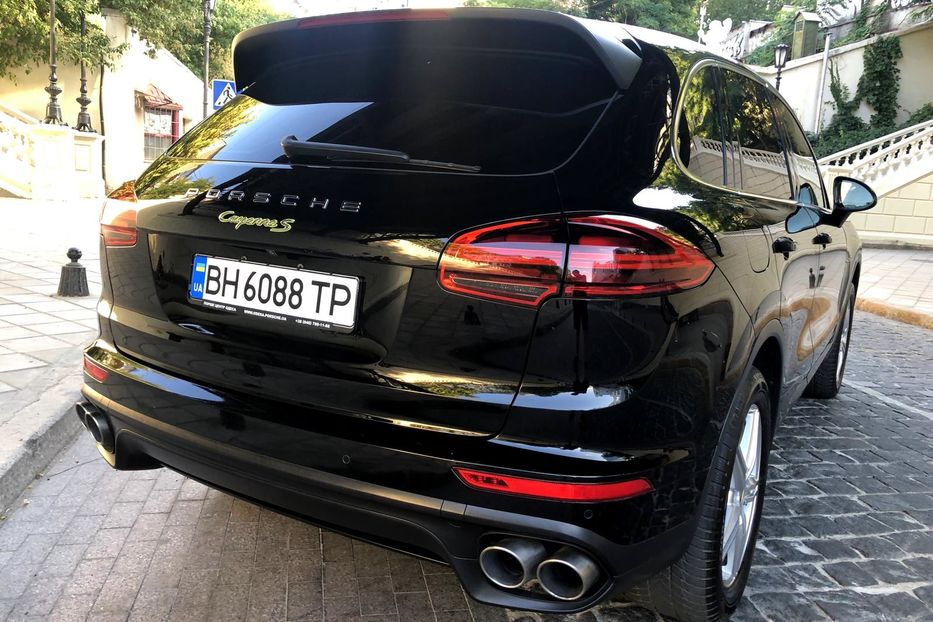Продам Porsche Cayenne Plug-in Hybrid. 2016 года в Одессе